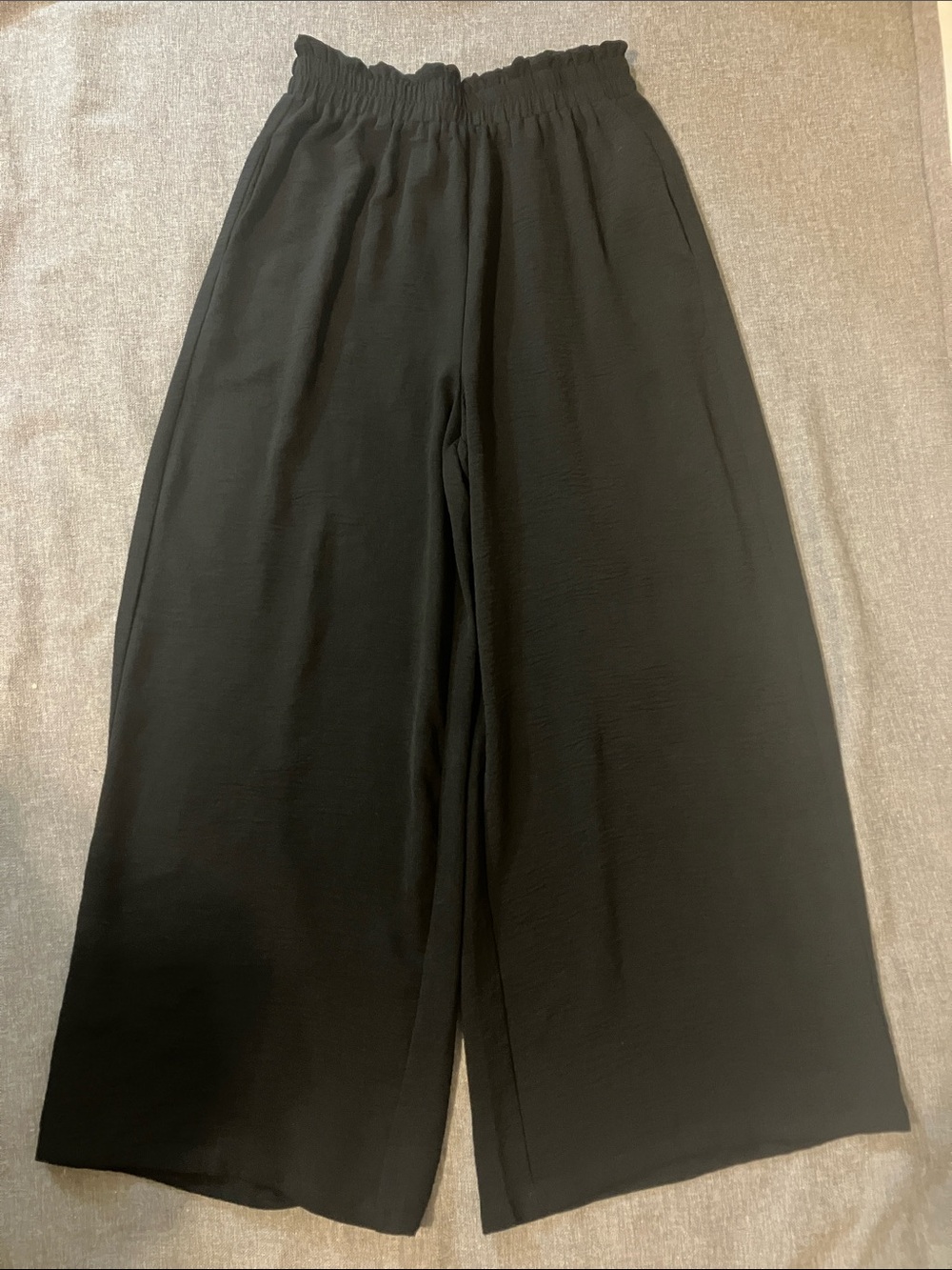 Simplee  Woman’s Black Wide-Leg Pants ( L)